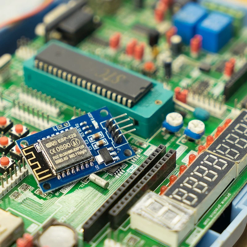 Wybór komponentów elektronów